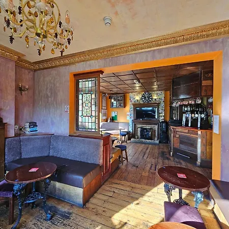 Valley Bar *