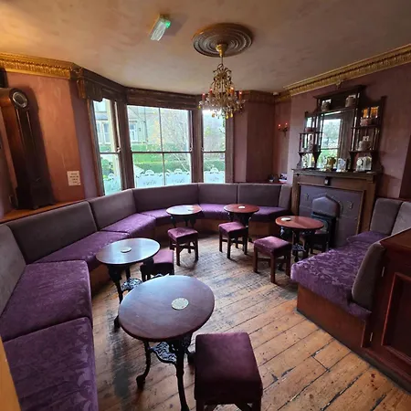 Valley Bar *